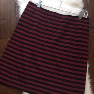 Striped red and black mini skirt😍👠